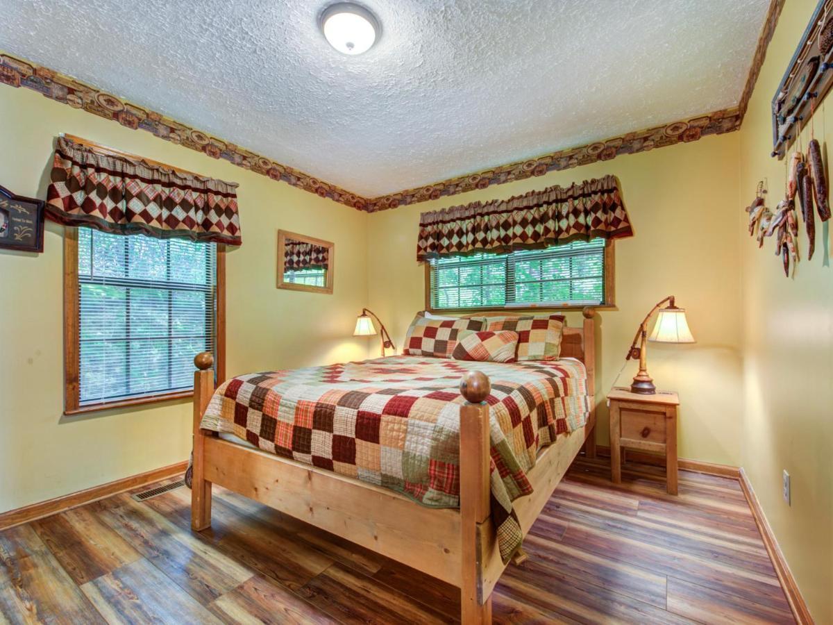 Mountain Charm Villa Гетлинбург Екстериор снимка